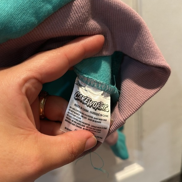 Nwt! Cakeworthy Disney 7 Dwarves 7D Oversized Crewneck Sweatshirt L Snow White - Picture 7 of 7